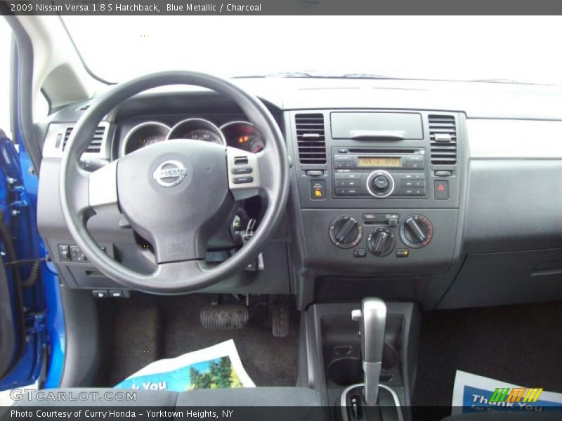 Blue Metallic / Charcoal 2009 Nissan Versa 1.8 S Hatchback