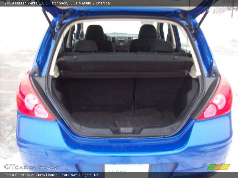 Blue Metallic / Charcoal 2009 Nissan Versa 1.8 S Hatchback