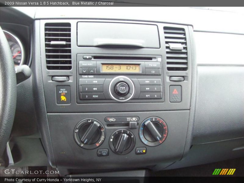 Blue Metallic / Charcoal 2009 Nissan Versa 1.8 S Hatchback