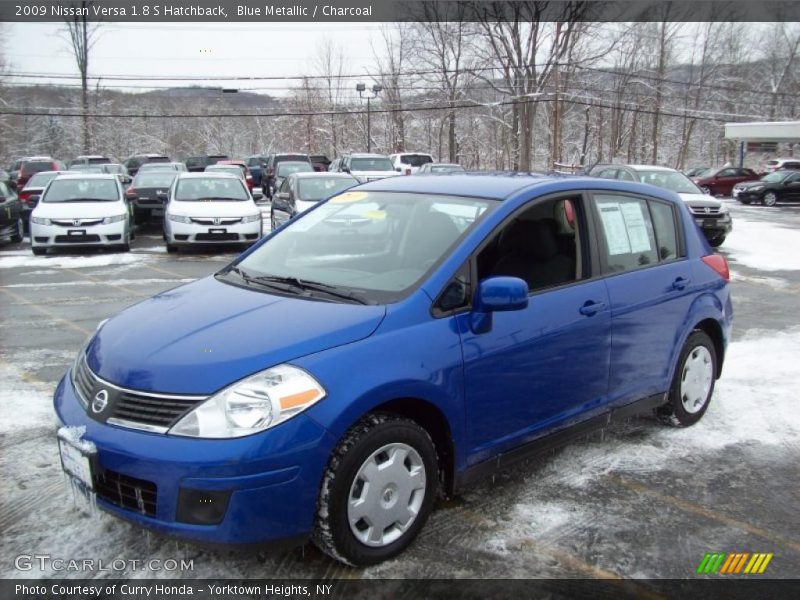 Blue Metallic / Charcoal 2009 Nissan Versa 1.8 S Hatchback