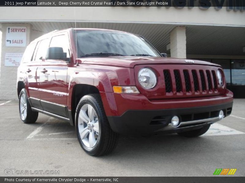 Front 3/4 View of 2011 Patriot Latitude X