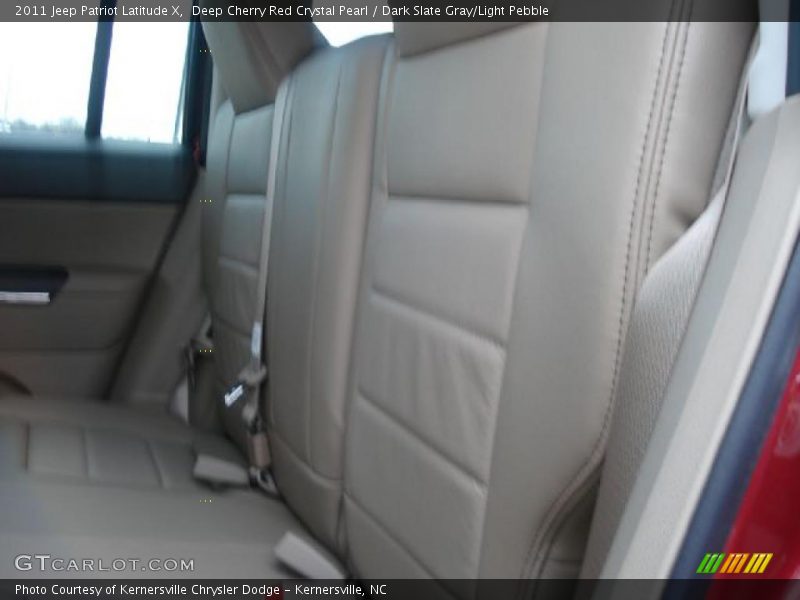  2011 Patriot Latitude X Dark Slate Gray/Light Pebble Interior