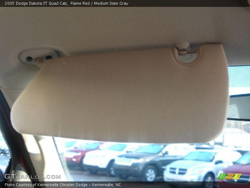 Flame Red / Medium Slate Gray 2005 Dodge Dakota ST Quad Cab