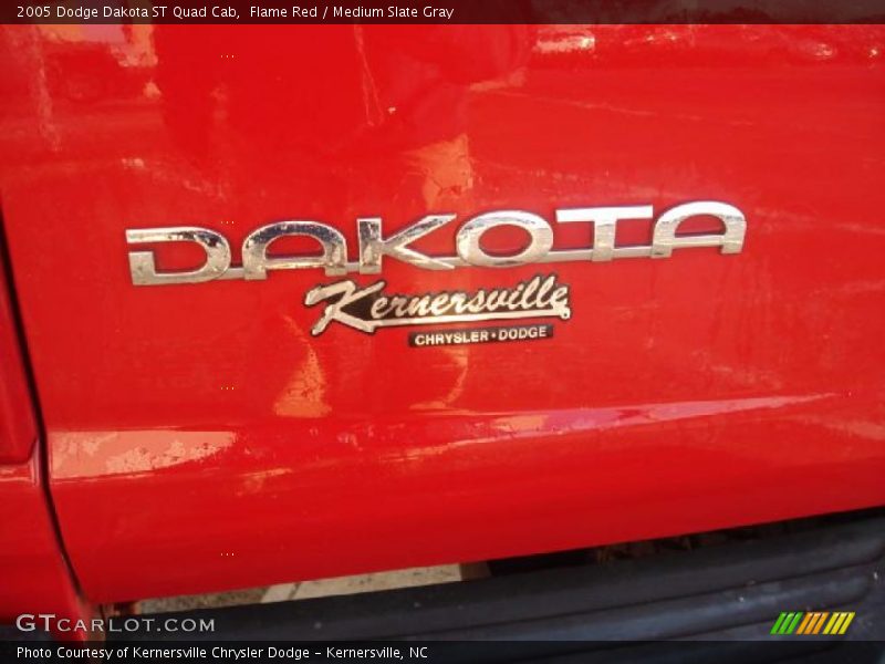 Flame Red / Medium Slate Gray 2005 Dodge Dakota ST Quad Cab