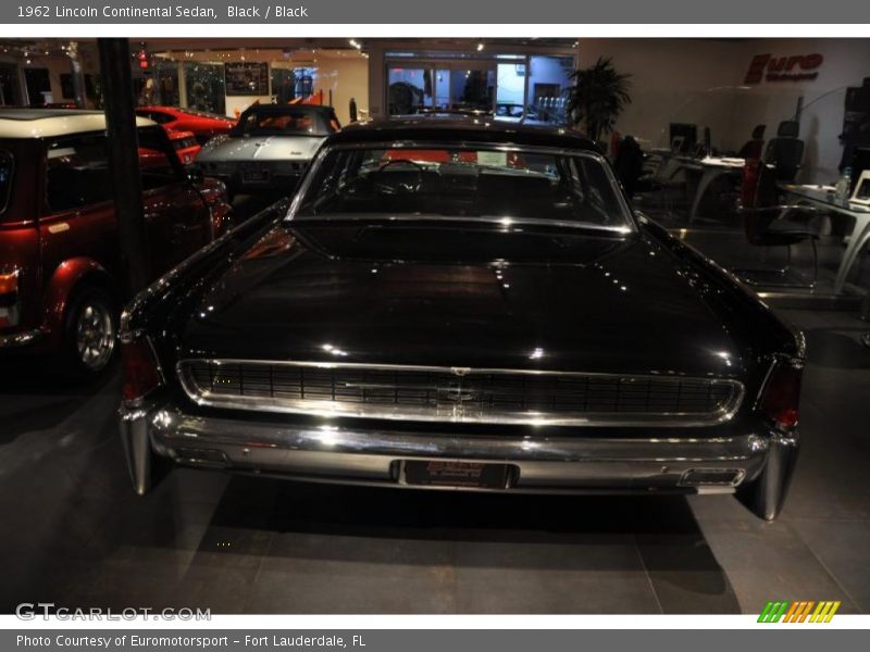 Black / Black 1962 Lincoln Continental Sedan