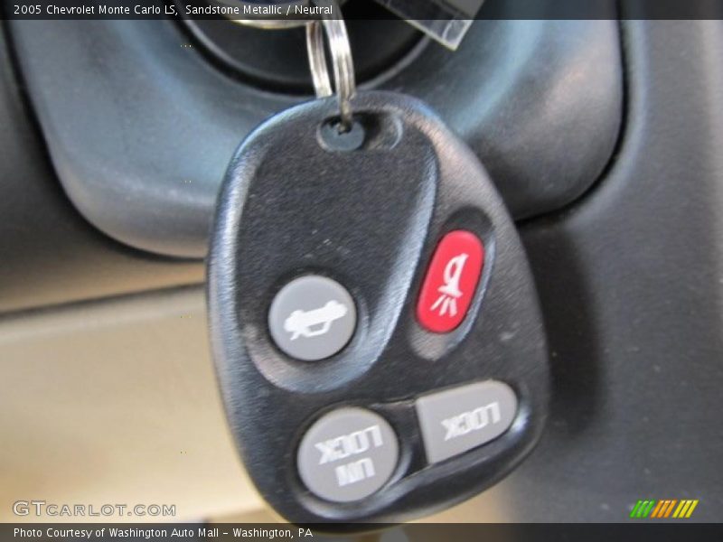 Sandstone Metallic / Neutral 2005 Chevrolet Monte Carlo LS