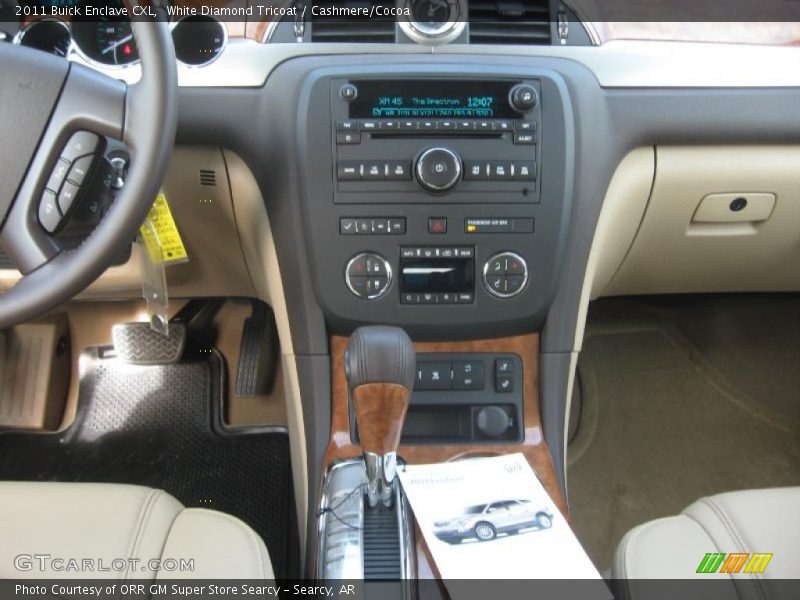 White Diamond Tricoat / Cashmere/Cocoa 2011 Buick Enclave CXL