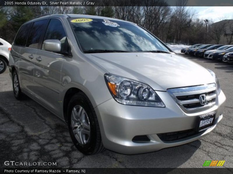 Silver Pearl Metallic / Gray 2005 Honda Odyssey EX