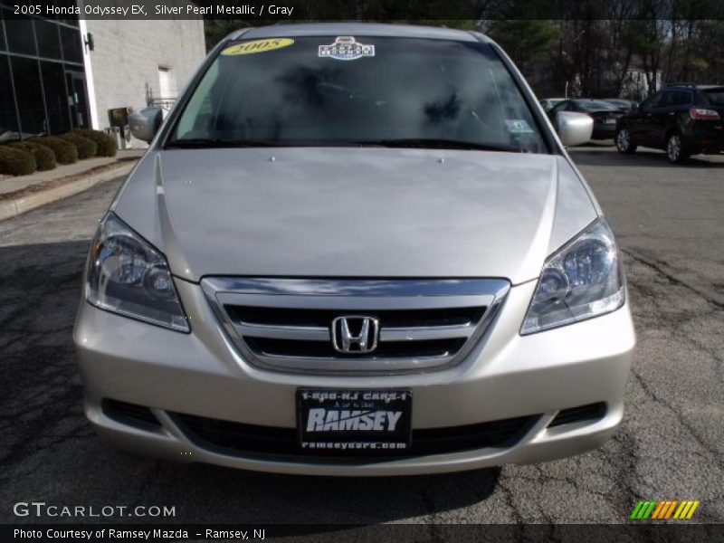 Silver Pearl Metallic / Gray 2005 Honda Odyssey EX