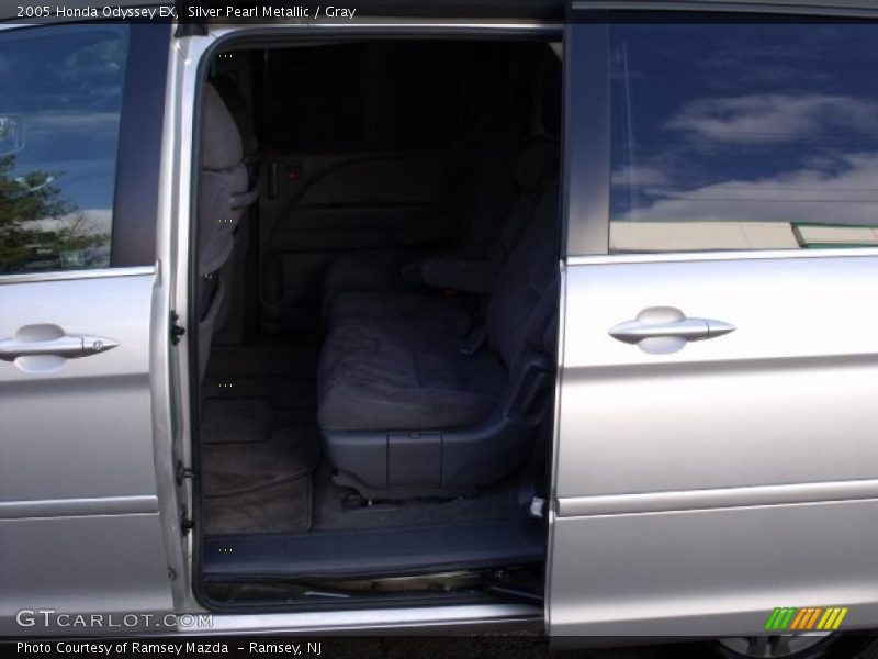 Silver Pearl Metallic / Gray 2005 Honda Odyssey EX