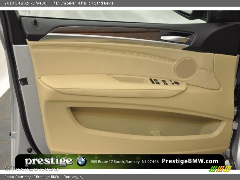 Titanium Silver Metallic / Sand Beige 2010 BMW X5 xDrive30i