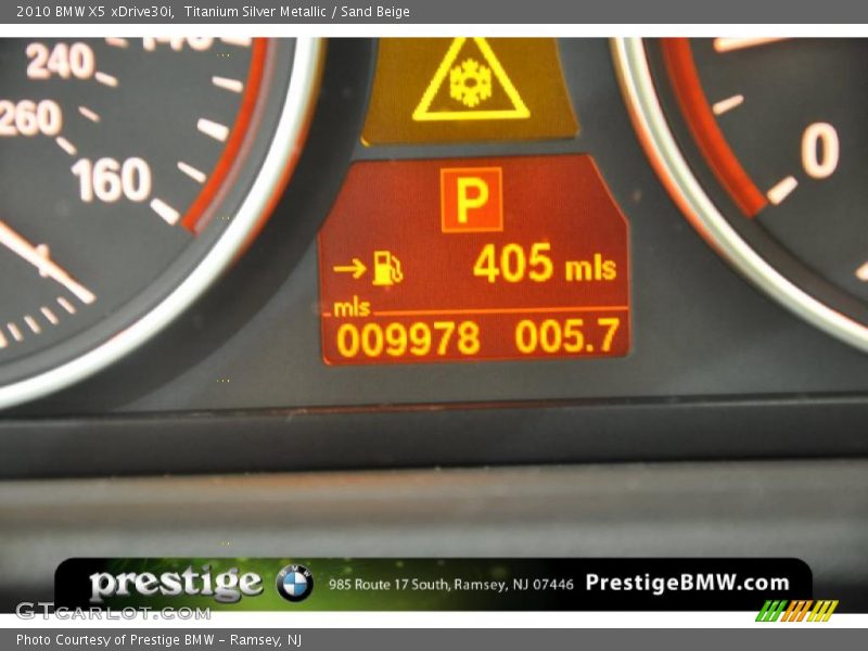 Titanium Silver Metallic / Sand Beige 2010 BMW X5 xDrive30i