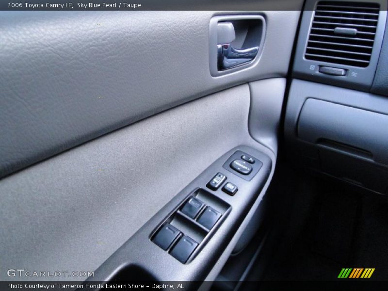 Sky Blue Pearl / Taupe 2006 Toyota Camry LE