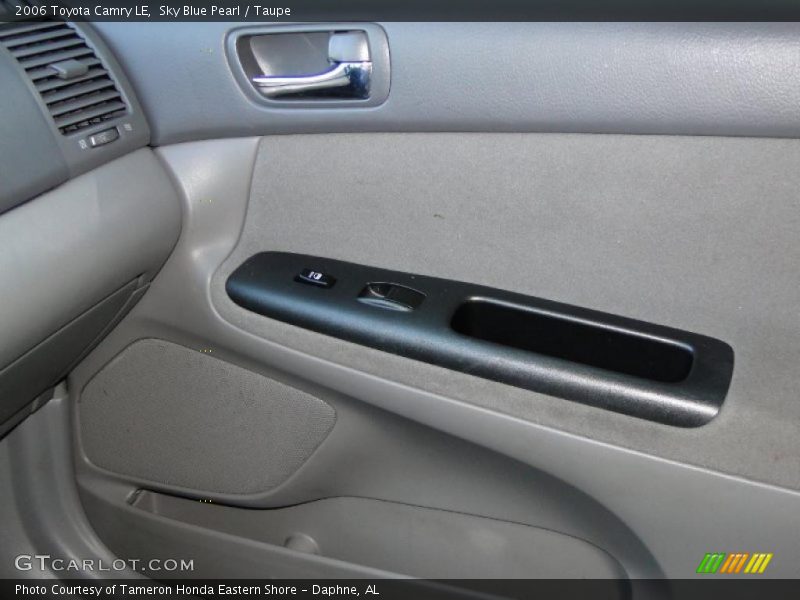Sky Blue Pearl / Taupe 2006 Toyota Camry LE