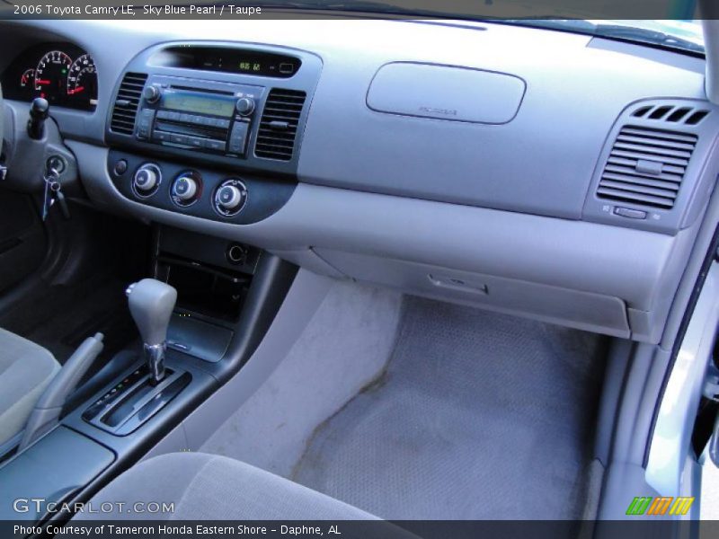 Sky Blue Pearl / Taupe 2006 Toyota Camry LE
