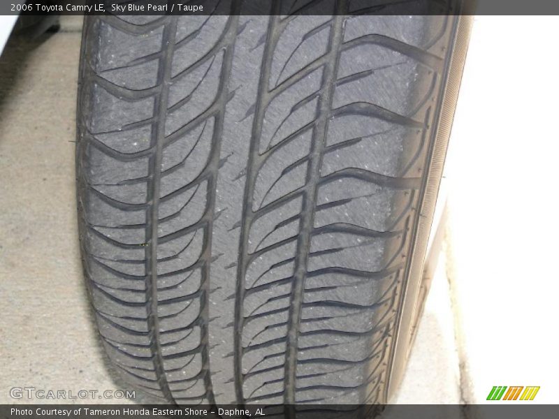 Sky Blue Pearl / Taupe 2006 Toyota Camry LE