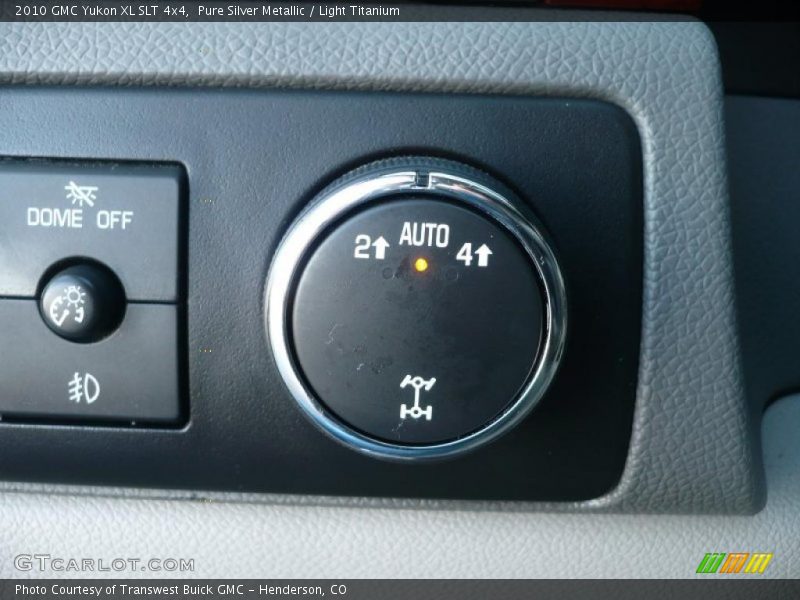 Pure Silver Metallic / Light Titanium 2010 GMC Yukon XL SLT 4x4