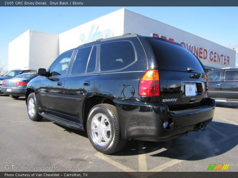 Onyx Black / Ebony 2005 GMC Envoy Denali