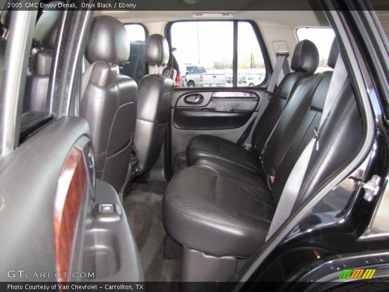  2005 Envoy Denali Ebony Interior