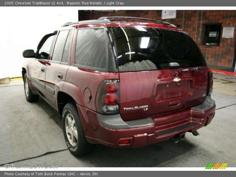 Majestic Red Metallic / Light Gray 2005 Chevrolet TrailBlazer LS 4x4