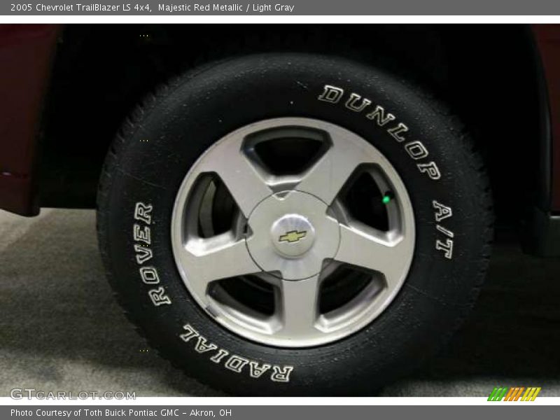 Majestic Red Metallic / Light Gray 2005 Chevrolet TrailBlazer LS 4x4