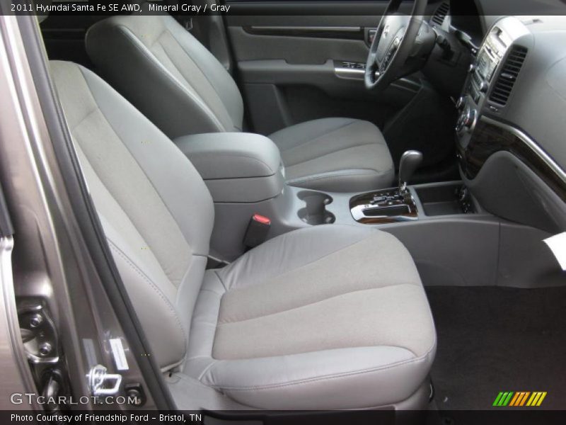 Mineral Gray / Gray 2011 Hyundai Santa Fe SE AWD