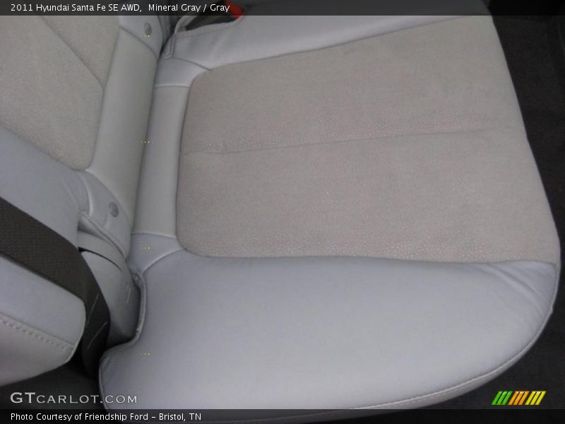 Mineral Gray / Gray 2011 Hyundai Santa Fe SE AWD
