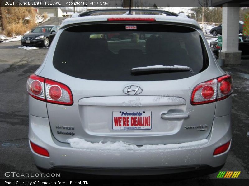 Moonstone Silver / Gray 2011 Hyundai Santa Fe SE AWD