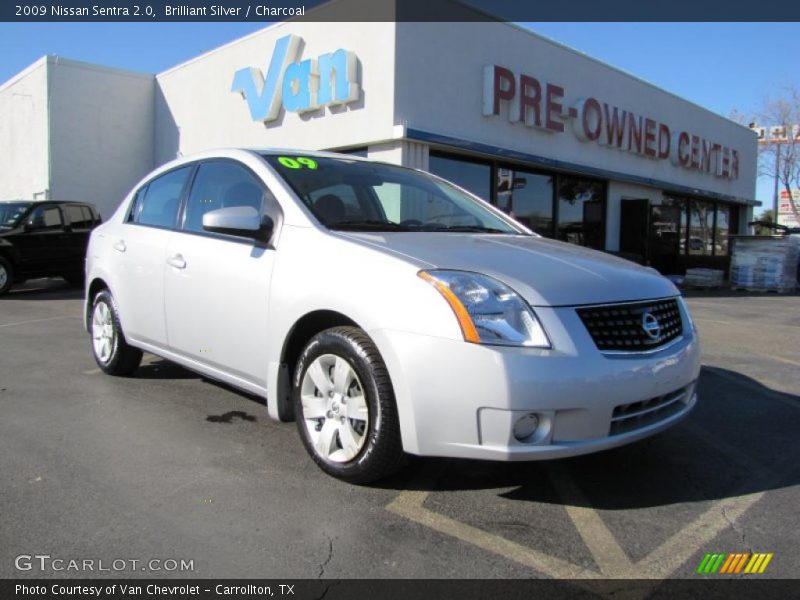 Brilliant Silver / Charcoal 2009 Nissan Sentra 2.0