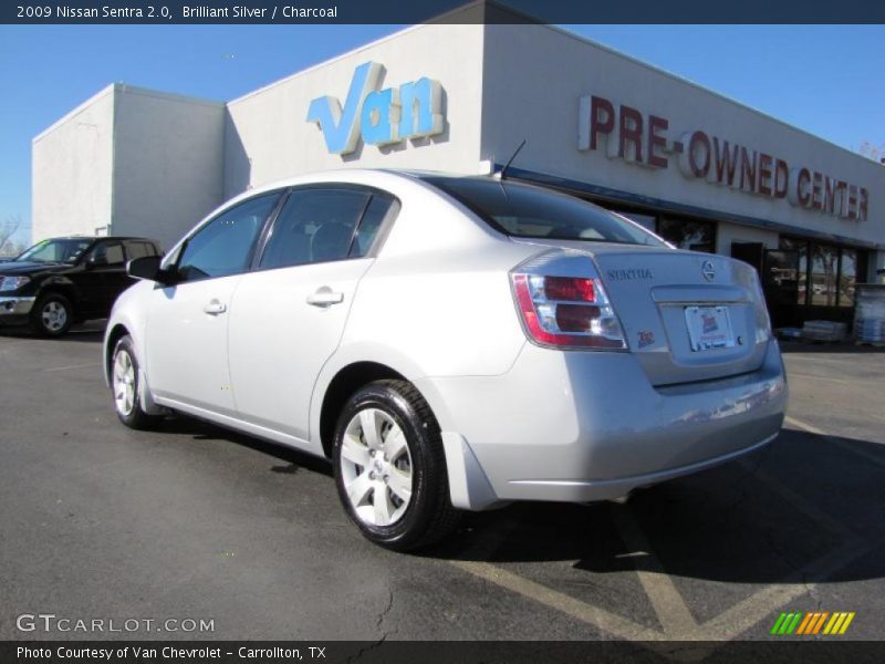 Brilliant Silver / Charcoal 2009 Nissan Sentra 2.0