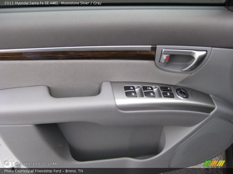 Moonstone Silver / Gray 2011 Hyundai Santa Fe SE AWD