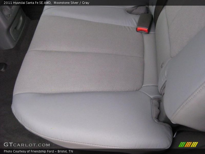 Moonstone Silver / Gray 2011 Hyundai Santa Fe SE AWD