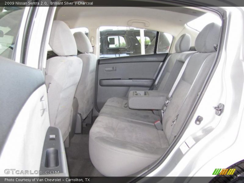 Brilliant Silver / Charcoal 2009 Nissan Sentra 2.0