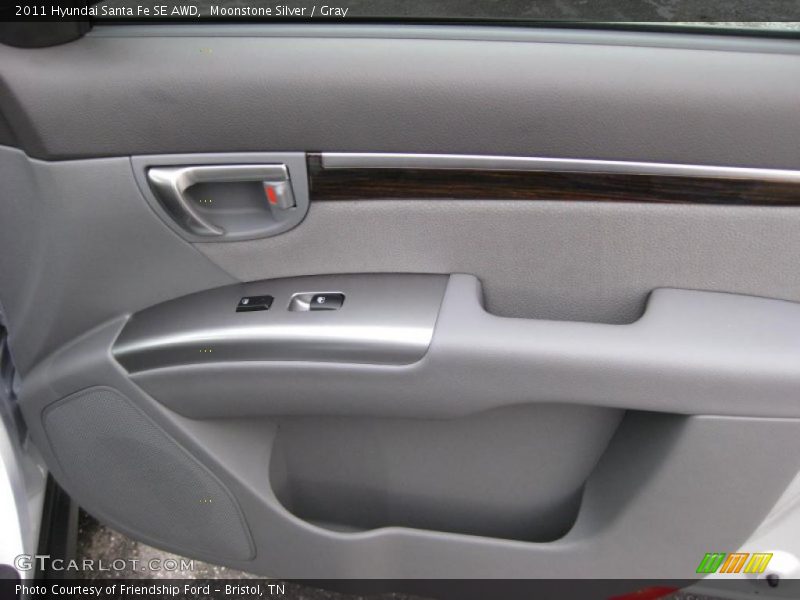 Moonstone Silver / Gray 2011 Hyundai Santa Fe SE AWD