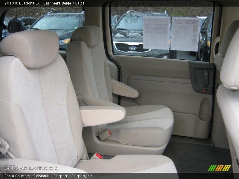 Cashmere Beige / Beige 2010 Kia Sedona LX
