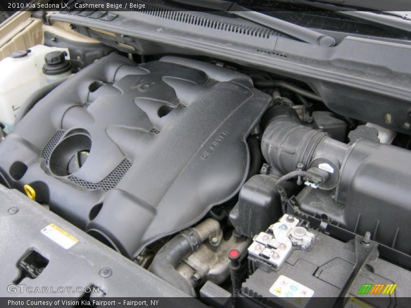 Cashmere Beige / Beige 2010 Kia Sedona LX