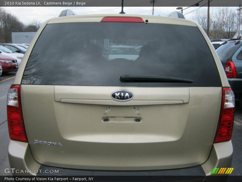 Cashmere Beige / Beige 2010 Kia Sedona LX