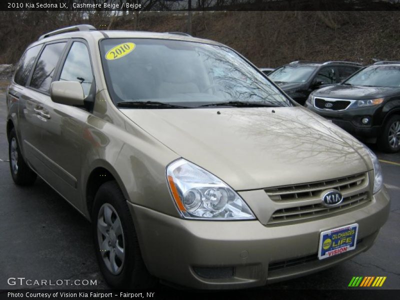 Cashmere Beige / Beige 2010 Kia Sedona LX