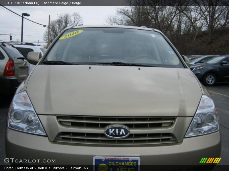 Cashmere Beige / Beige 2010 Kia Sedona LX