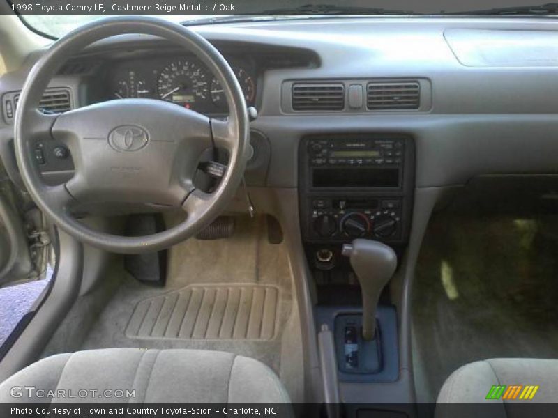 Cashmere Beige Metallic / Oak 1998 Toyota Camry LE