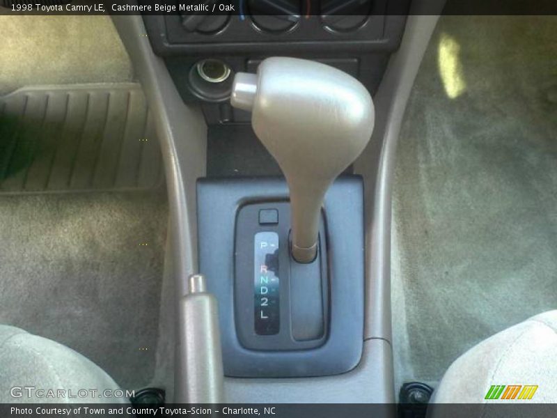 Cashmere Beige Metallic / Oak 1998 Toyota Camry LE