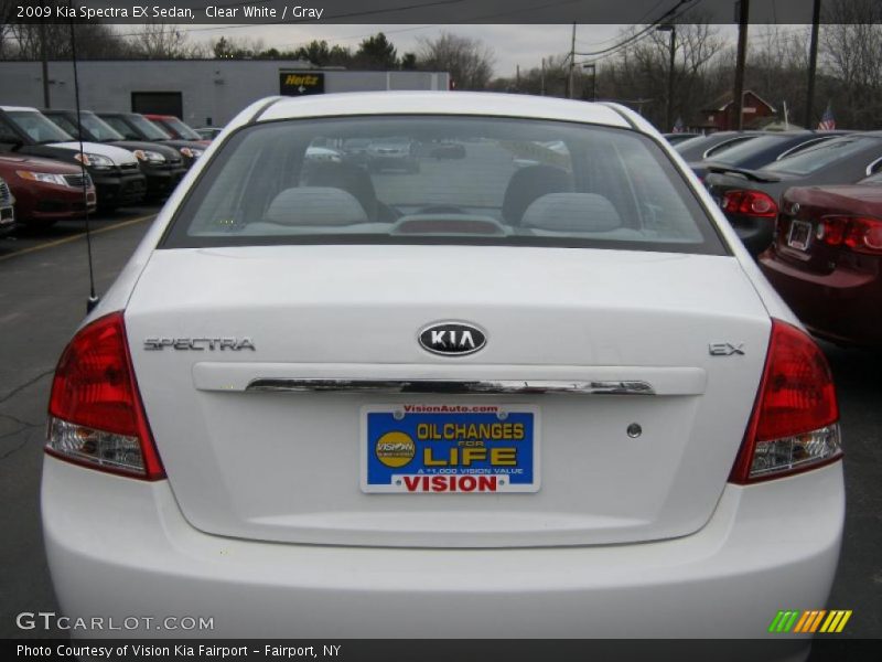 Clear White / Gray 2009 Kia Spectra EX Sedan
