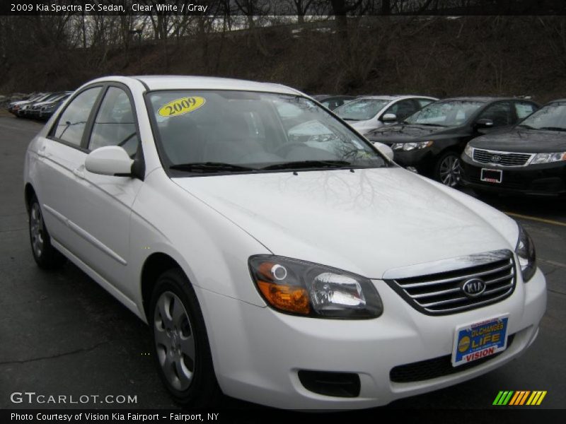 Clear White / Gray 2009 Kia Spectra EX Sedan