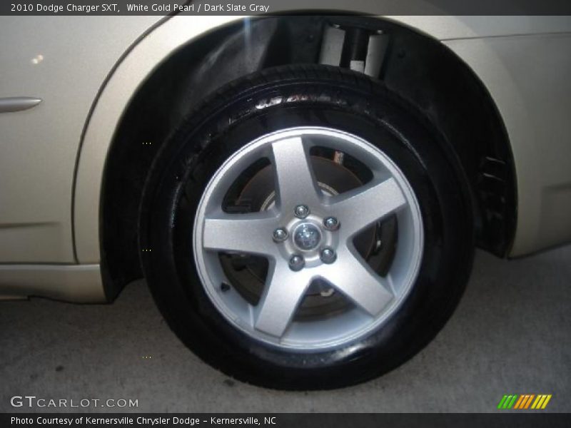 White Gold Pearl / Dark Slate Gray 2010 Dodge Charger SXT