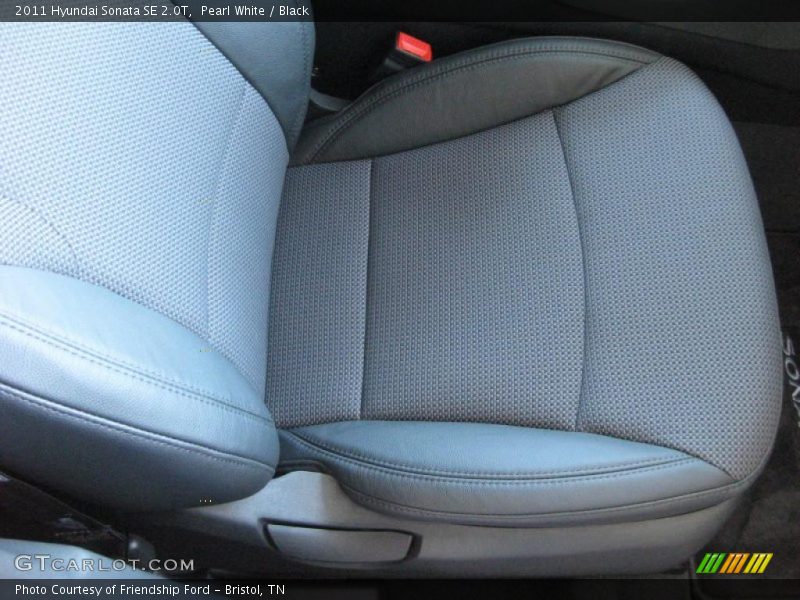 Pearl White / Black 2011 Hyundai Sonata SE 2.0T