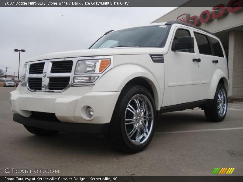Stone White / Dark Slate Gray/Light Slate Gray 2007 Dodge Nitro SLT