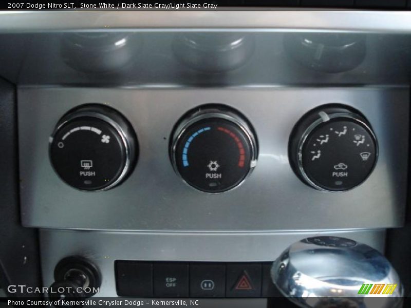 Stone White / Dark Slate Gray/Light Slate Gray 2007 Dodge Nitro SLT