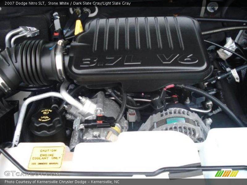 Stone White / Dark Slate Gray/Light Slate Gray 2007 Dodge Nitro SLT