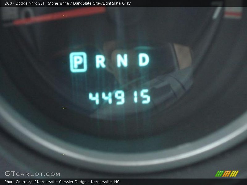 Stone White / Dark Slate Gray/Light Slate Gray 2007 Dodge Nitro SLT