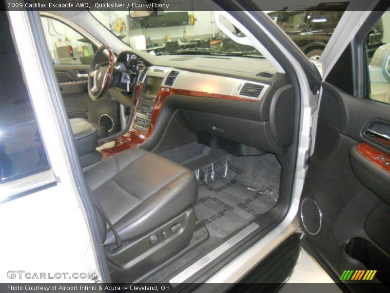 Quicksilver / Ebony/Ebony 2009 Cadillac Escalade AWD